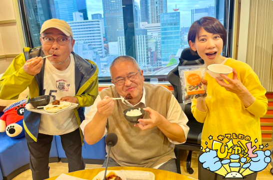 ヤマヒロのぴかッとモーニングに出演する上代貴子（右）