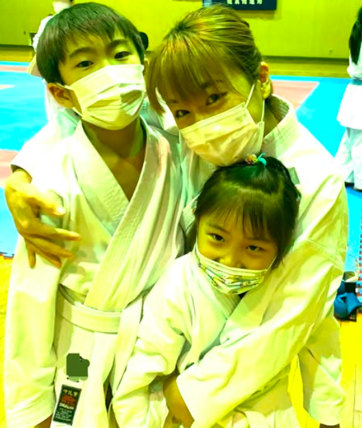 川﨑美千江と息子と娘