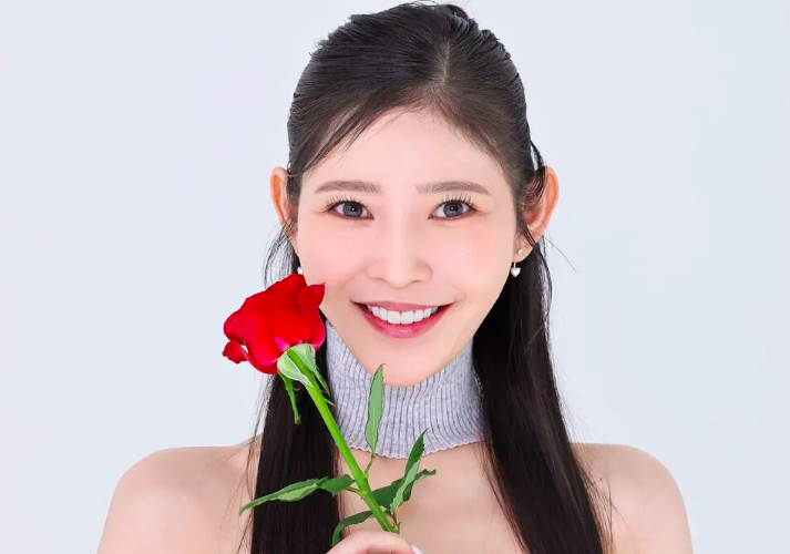 石森美月季は尾崎美紀とそっくり？顔やスタイル、経歴の共通点は？整形疑惑や家族、実家も調査！